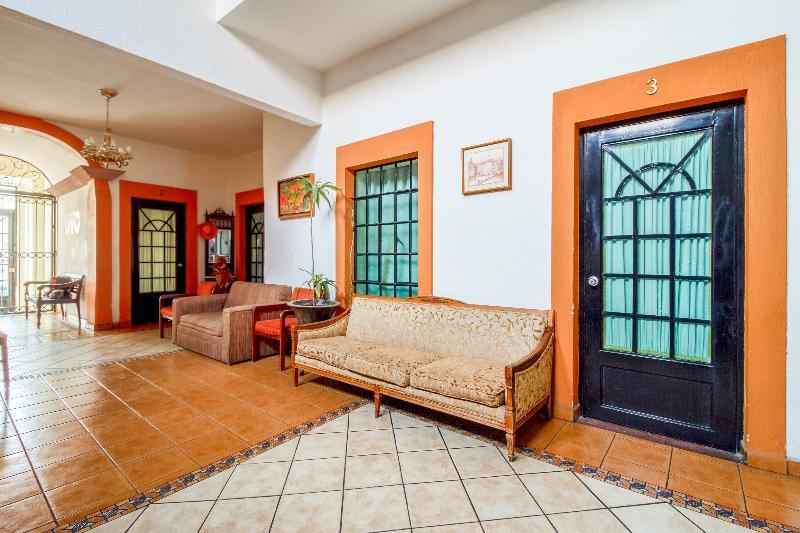 Oyo Hotel Posada Garibaldi Guadalajara Exterior photo