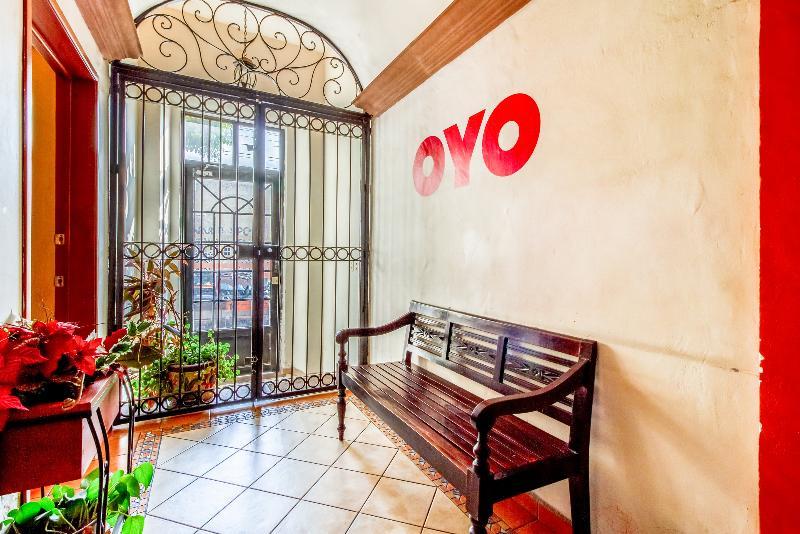 Oyo Hotel Posada Garibaldi Guadalajara Exterior photo